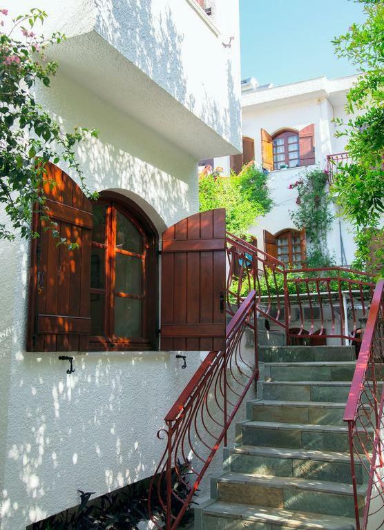 Aparthotel Mikra Poros Town